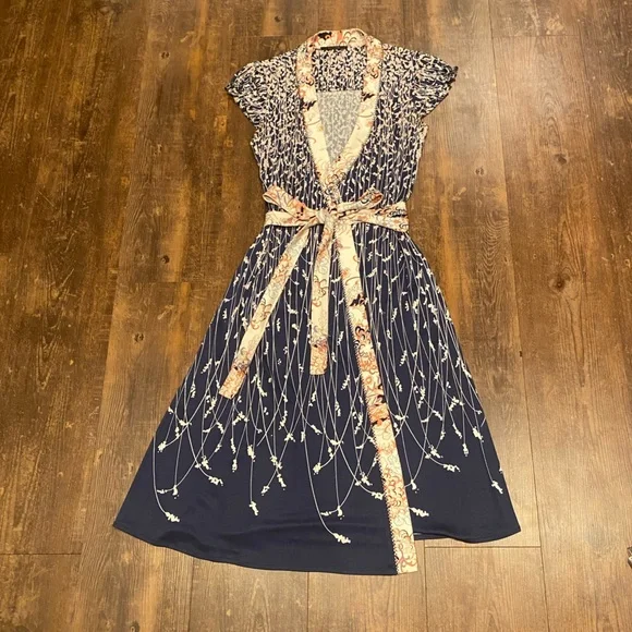 Elie Tahari Silk Wrap Dress - xs - Picture 1 of 3